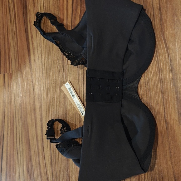 SKIMS Fits Everybody Lace UNLINED FULL COVERAGE BRA - Picture 11 of 11